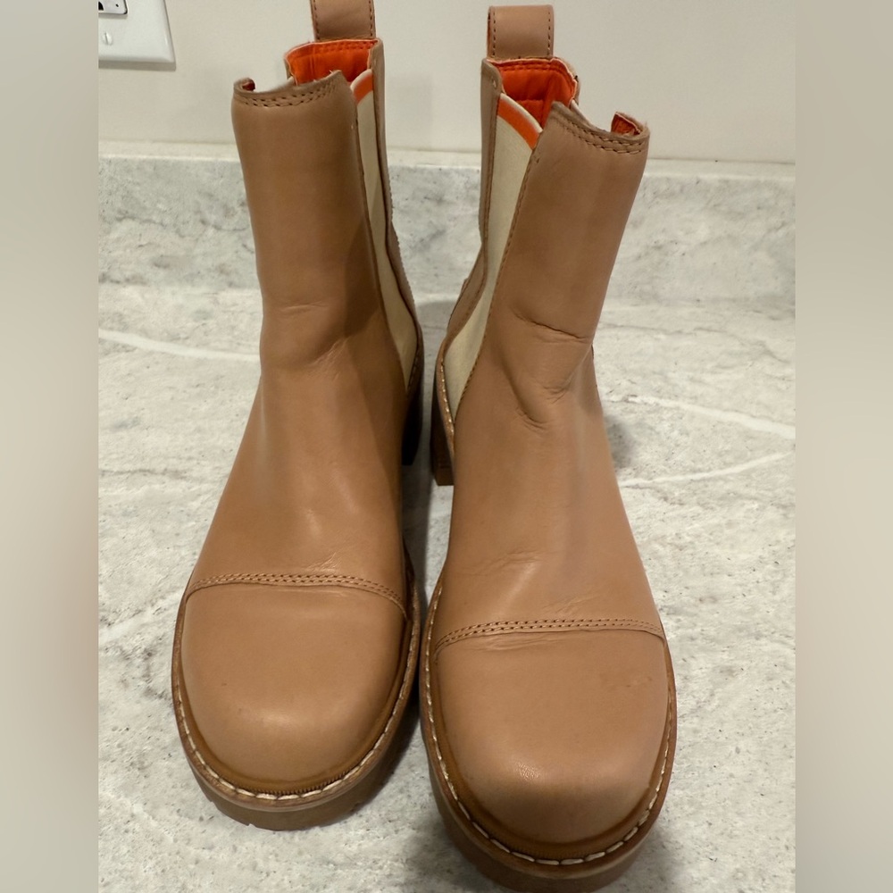 Sorel Chelsea tan Leather Women's Boots